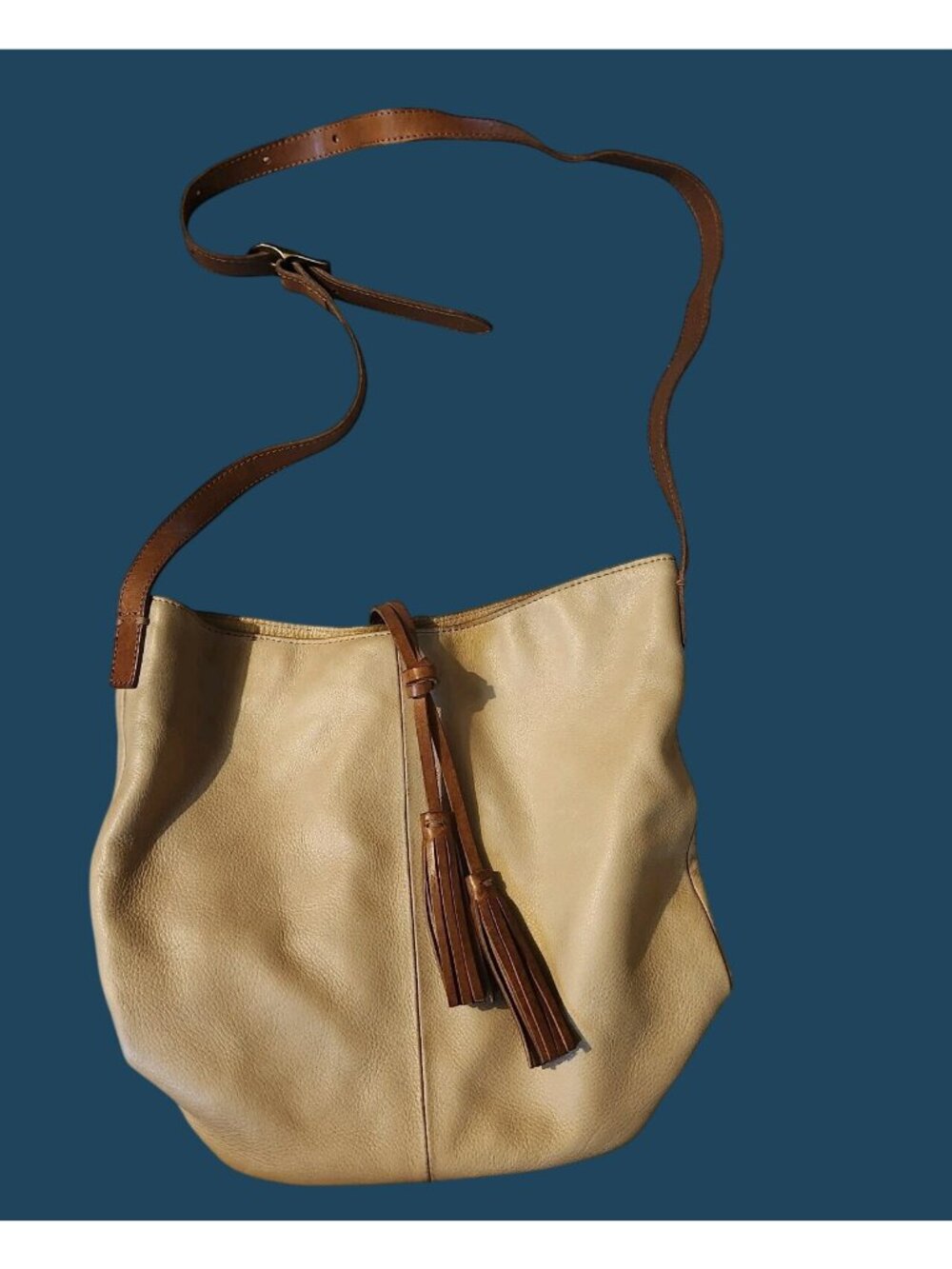 J. Jill Leather Crossbody Hobo Bucket Bag Boho Hippie Purse